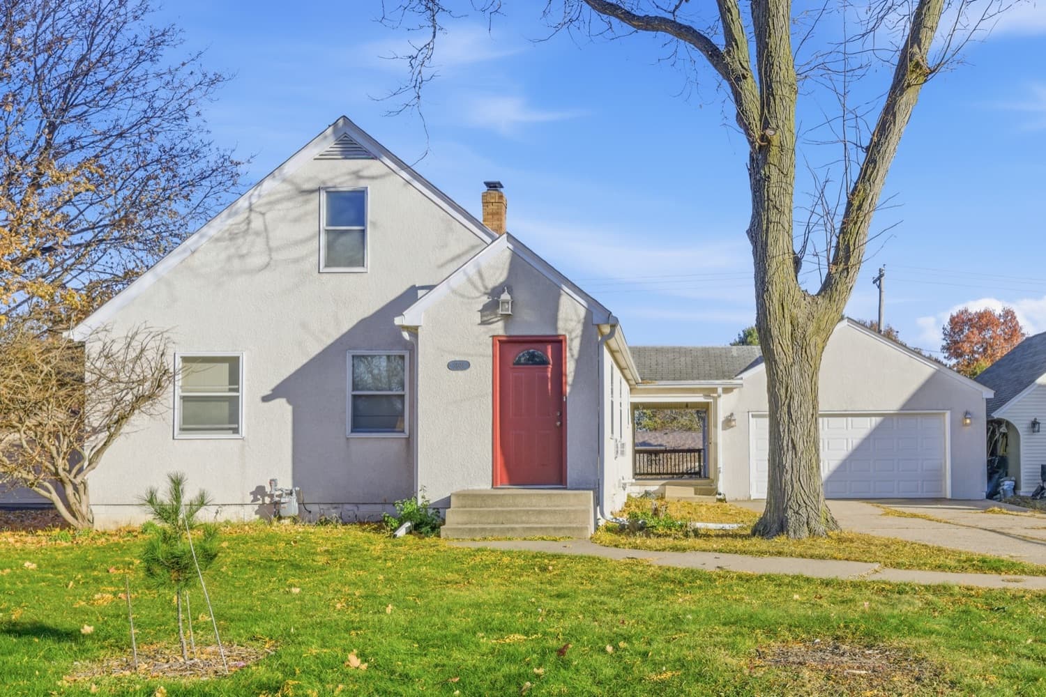 Single-family home in the Twin Cities south metro — the kind of home Alonté Alexander helps clients buy and sell in Lakeville